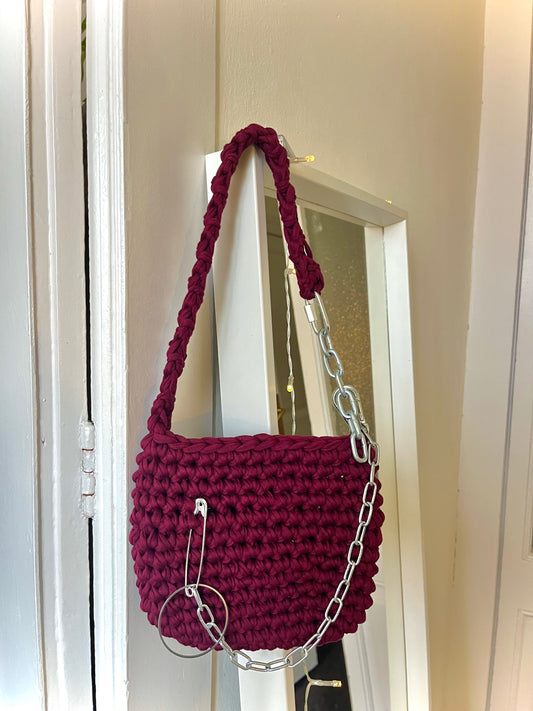 Shoulder bar with chains